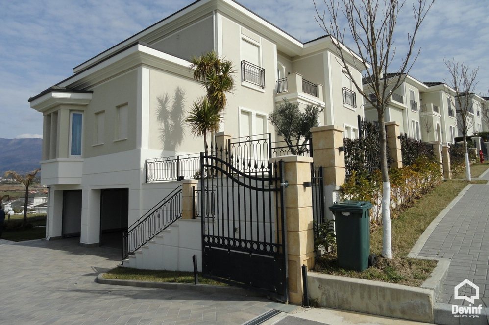 Tirane For Sale Villa Me shume se 4 dhoma House in a residential compound in Tirana periphery, near TEG Shopping Center. Residential Complex