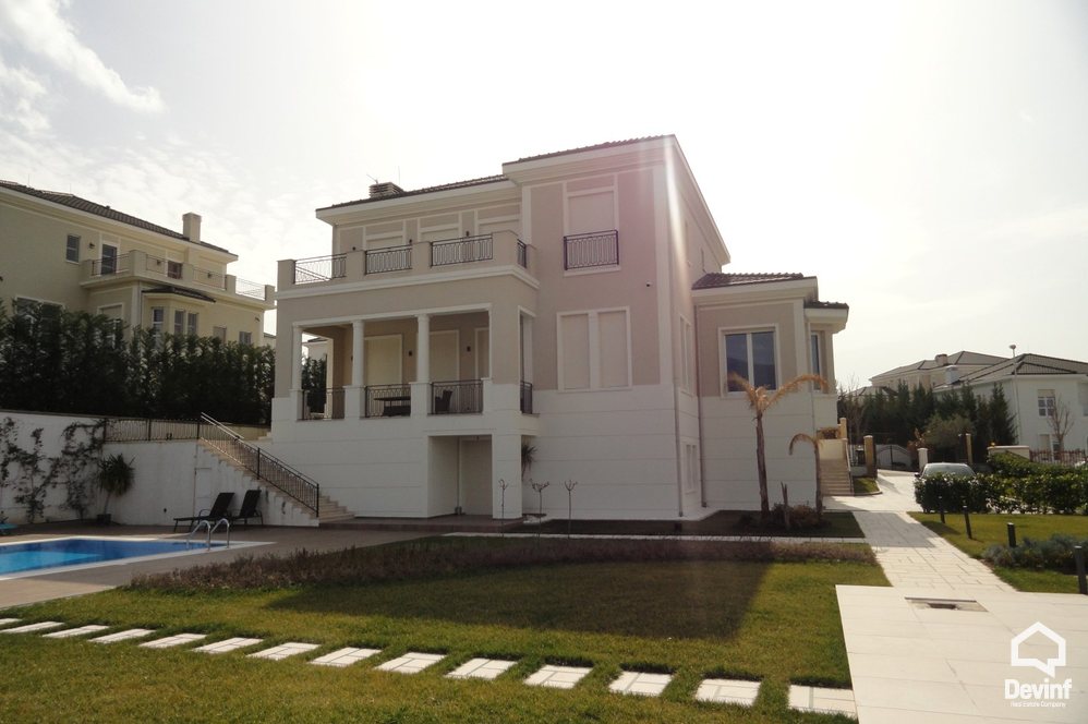 Tirane For Sale Villa Me shume se 4 dhoma House in a residential compound in Tirana periphery, near TEG Shopping Center. Residential Complex