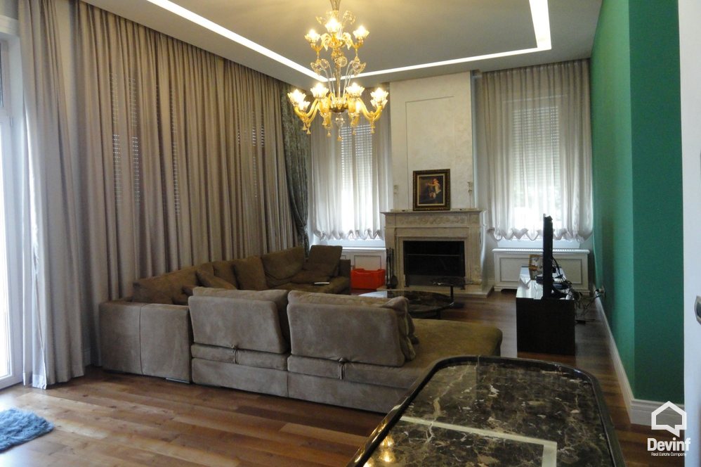 Tirane For Sale Villa Me shume se 4 dhoma House in a residential compound in Tirana periphery, near TEG Shopping Center. Residential Complex