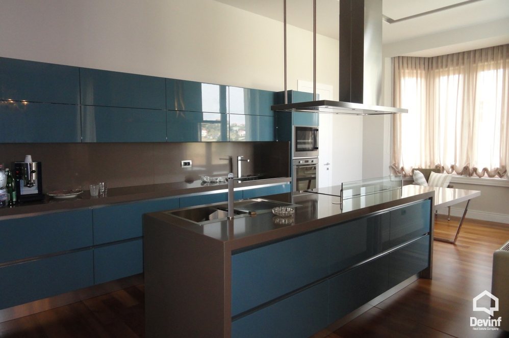 Tirane For Sale Villa Me shume se 4 dhoma House in a residential compound in Tirana periphery, near TEG Shopping Center. Residential Complex