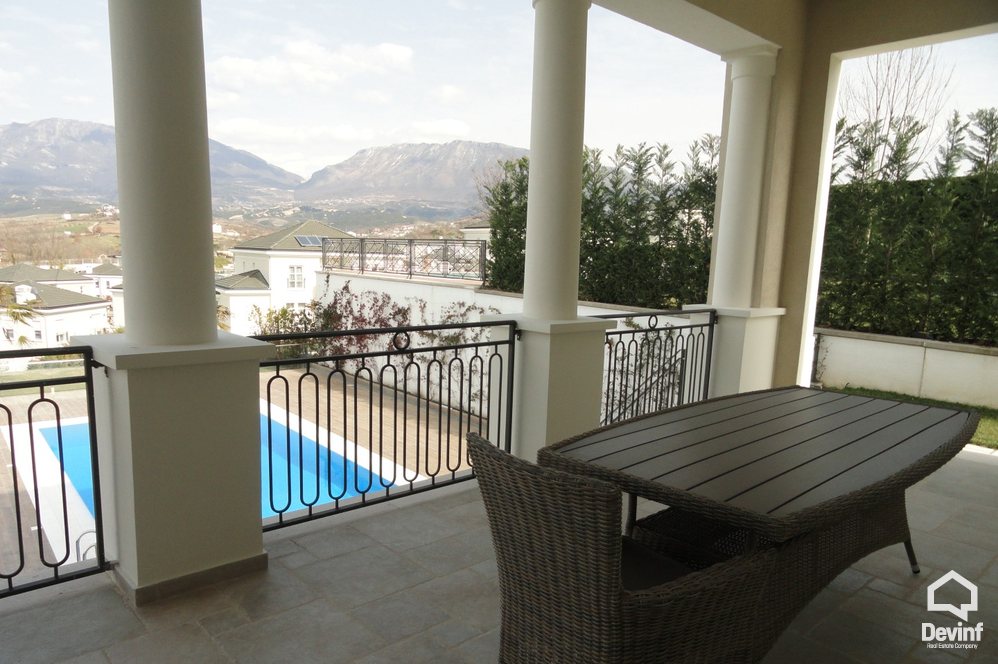 Tirane For Sale Villa Me shume se 4 dhoma House in a residential compound in Tirana periphery, near TEG Shopping Center. Residential Complex