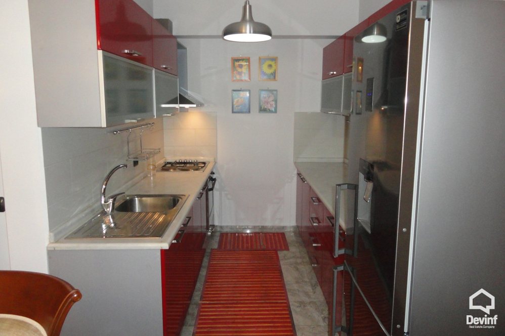 Tirane Qera Apartament 2+1+A Apartament ne zonen e Bllokut apartament