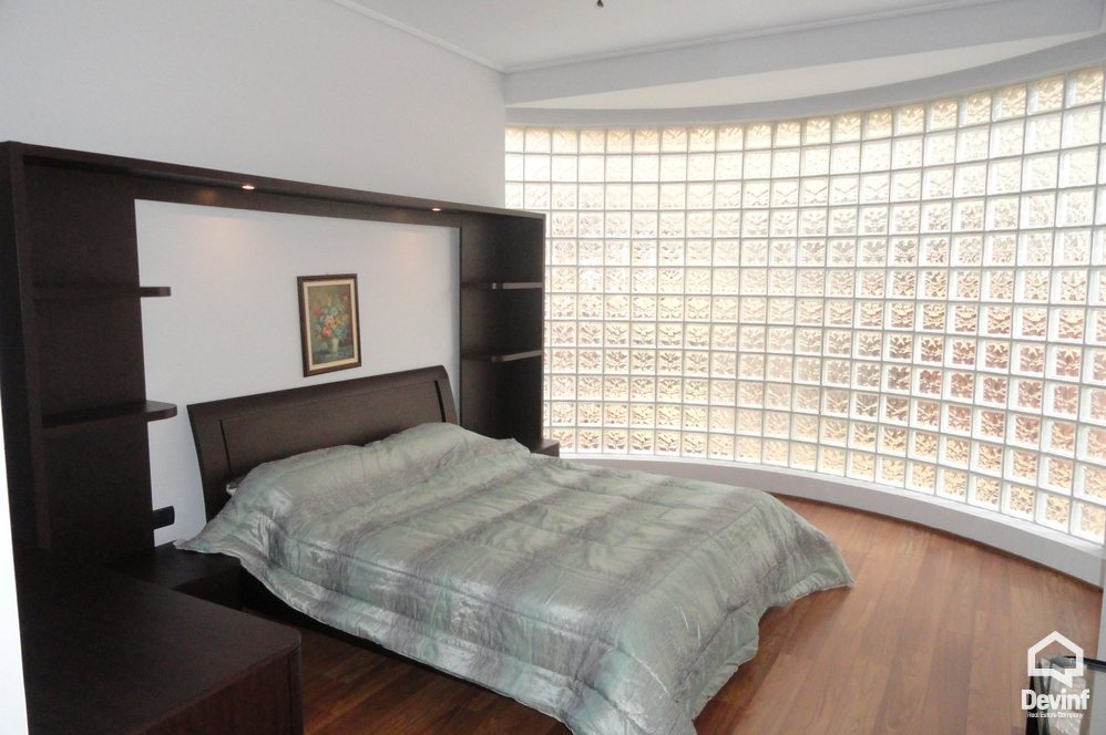 Tirane Qera Apartament 2+1+A Apartament ne zonen e Bllokut apartament