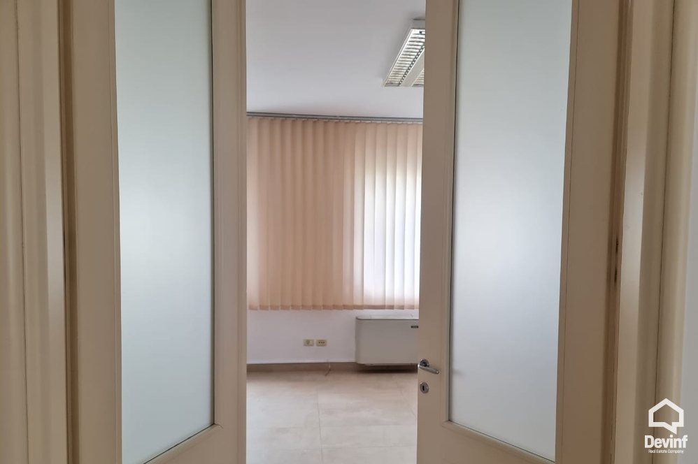 Tirane Shitje Apartament 3+1+G Apartament ne zonen e Bllokut apartament zyre