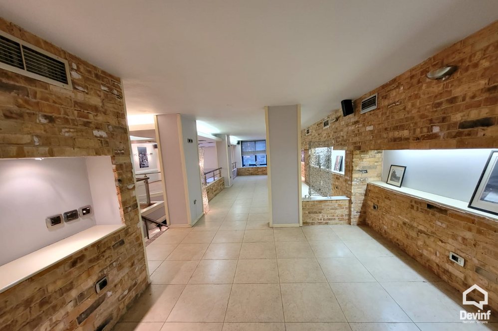 Tirane For Sale Office  Street Hoxha Tahsim near Pazari i Ri. Office