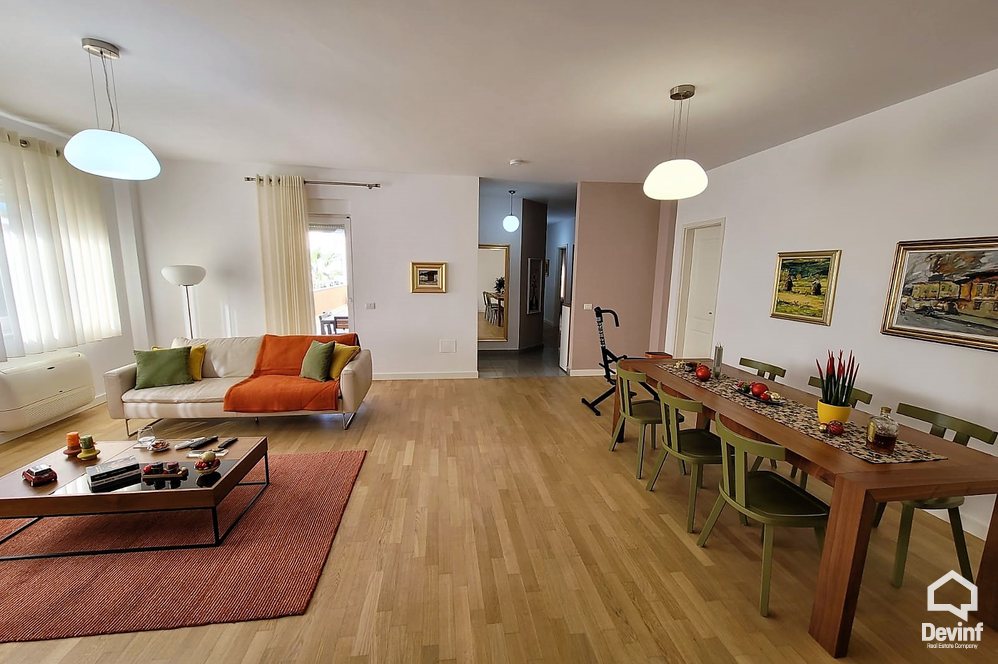 Tirane Qera Apartament 3+1 Apartament ne zonen e Farkes apartament kompleks rezidencial