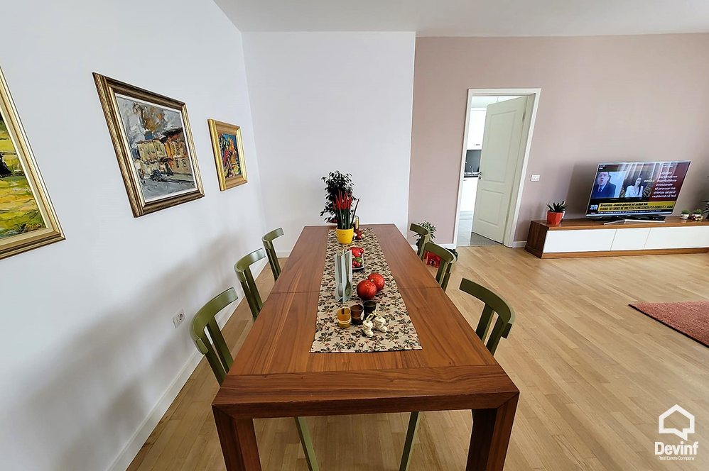 Tirane Qera Apartament 3+1 Apartament ne zonen e Farkes apartament kompleks rezidencial
