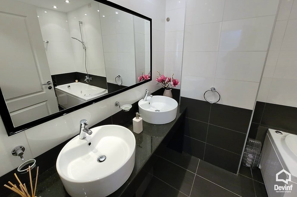 Tirane Qera Apartament 3+1 Apartament ne zonen e Farkes apartament kompleks rezidencial