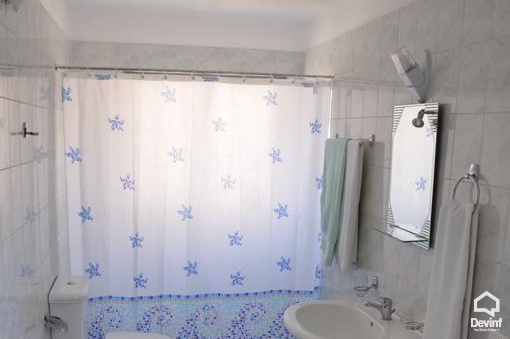 Sarande Shitje Hotel Me shume se 4 dhoma Hotel ne Sarande toke per ndertim