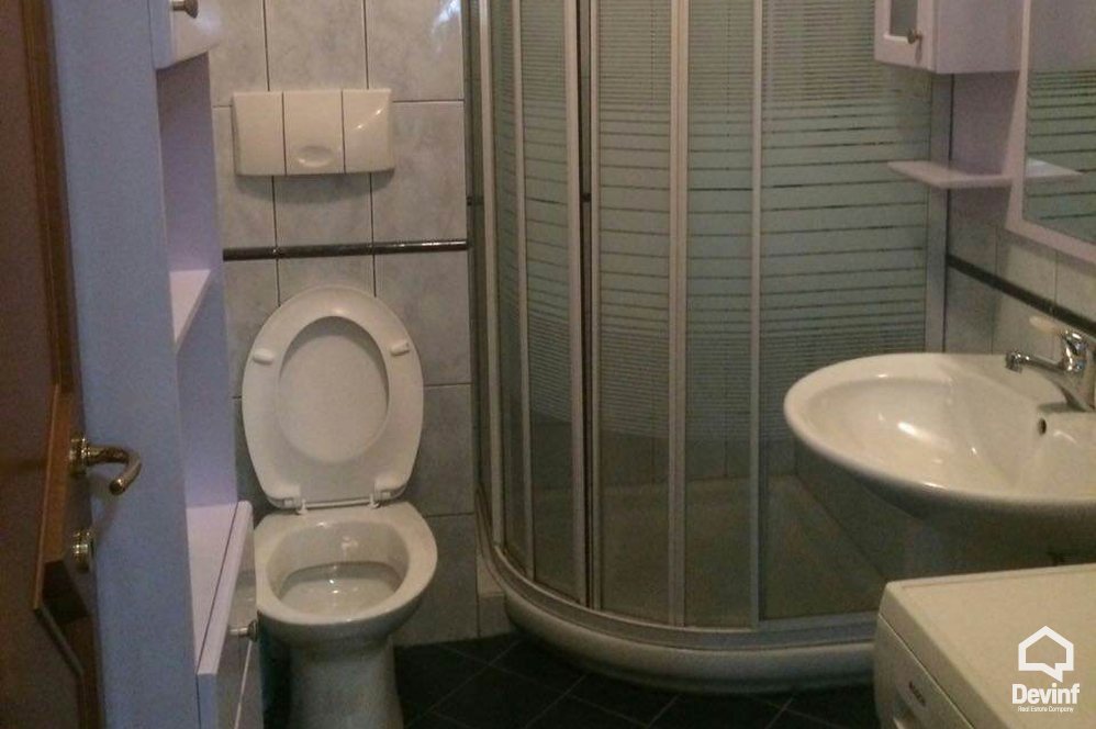 Tirane Qera Apartament 3+1 Apartament ne Rr. Ibrahim Rugova apartament zyre