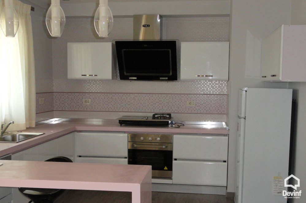 Tirane Qera Apartament 2+1+G Apartament ne zonen prane Liqenit te Tiranes apartament