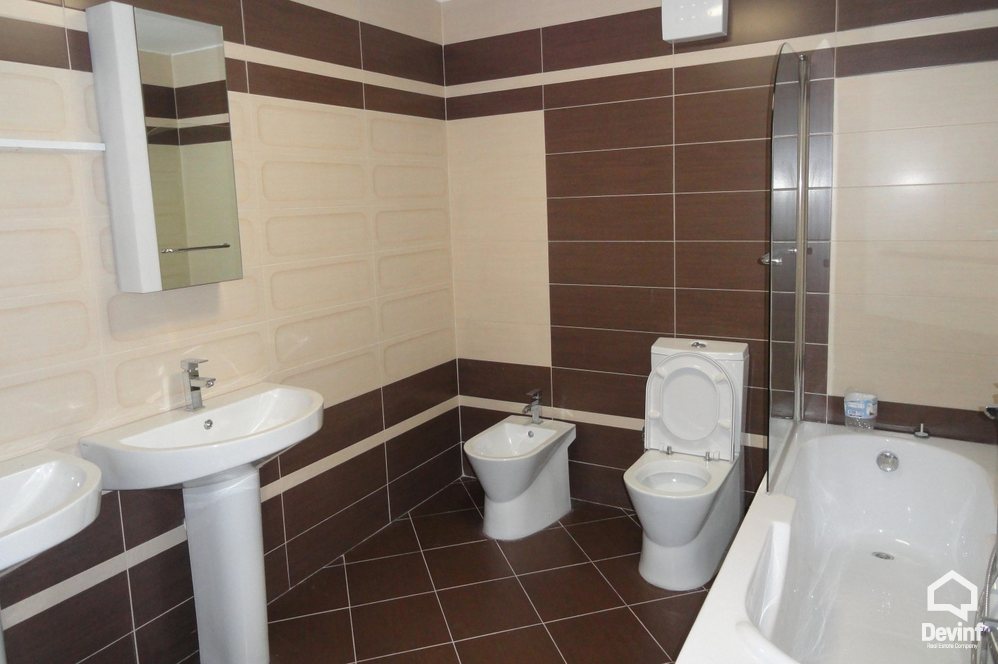 Tirane Qera Apartament 2+1+G Apartament ne zonen prane Liqenit te Tiranes apartament