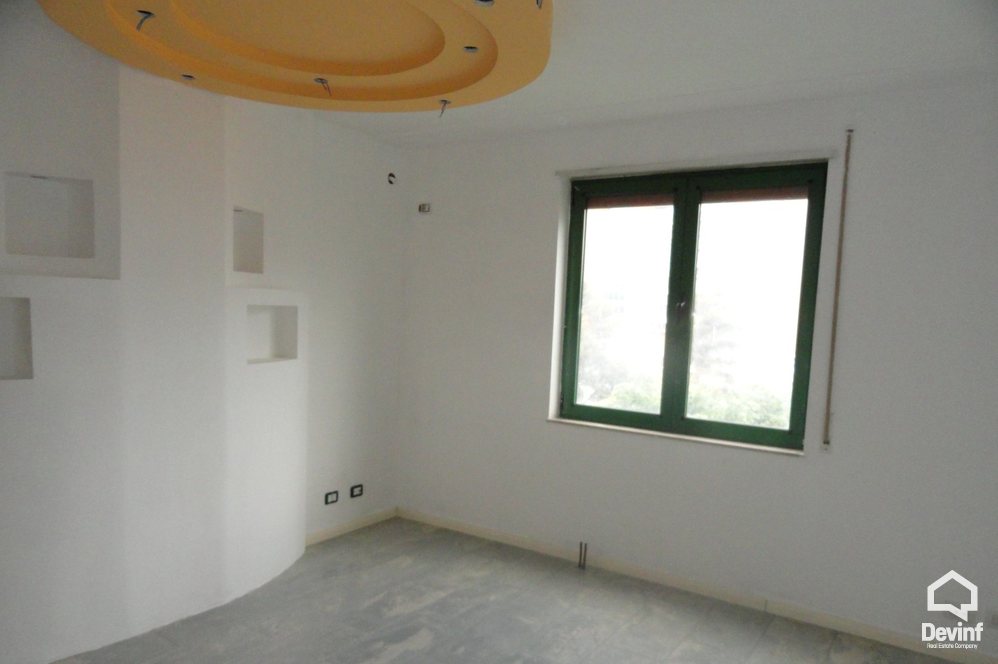 Tirane Qera Zyre 2+1+A Apartament ne zonen prane Piramides zyre