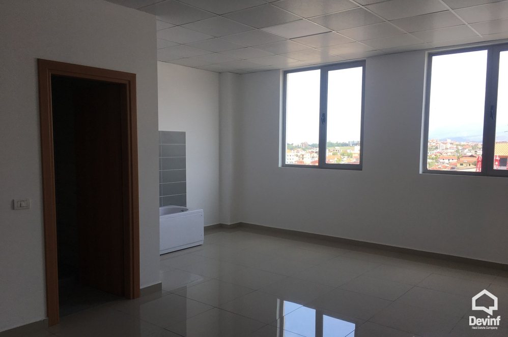 Tirane Qera Zyre  Rruga Industriale, Autostrtada Tirane Durres zyre qender biznesi