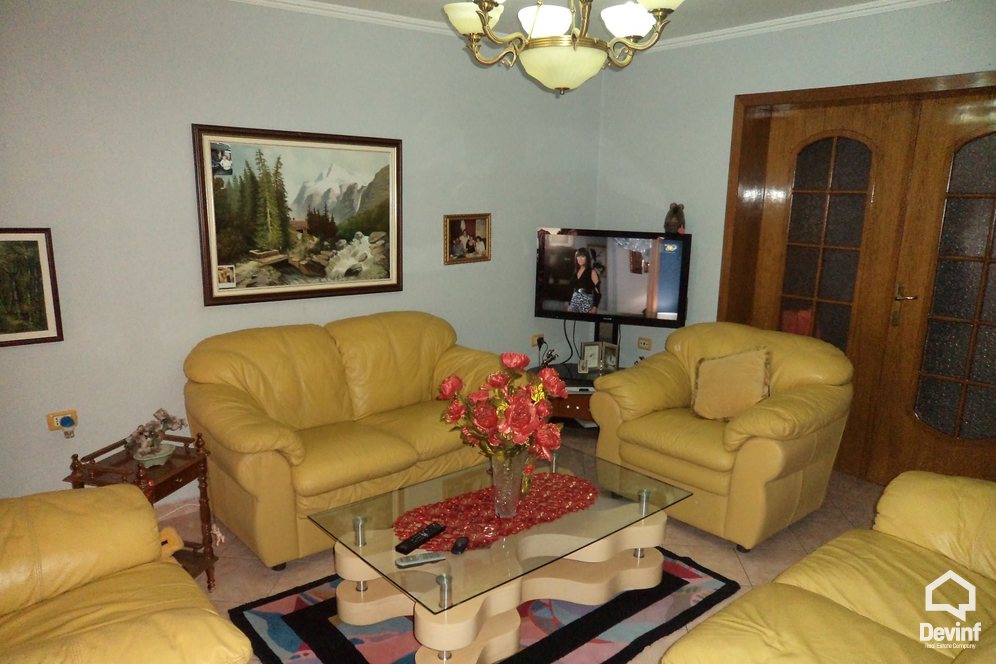 Tirane Shitje Apartament 2+1+G Pallati ndodhet prane Stadiumit Dinamo apartament