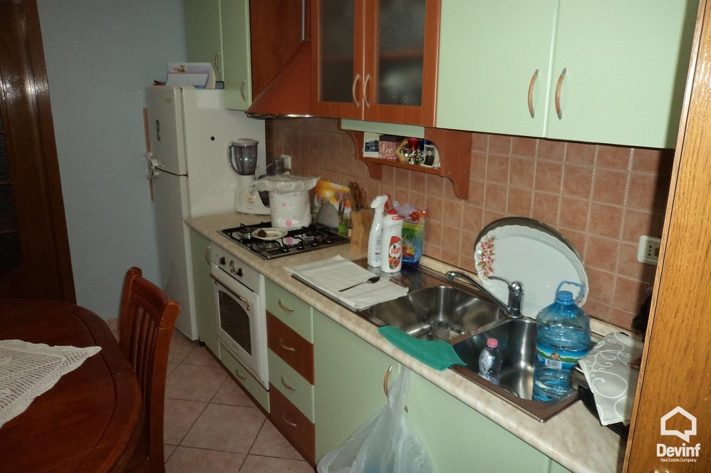 Tirane Shitje Apartament 2+1+G Pallati ndodhet prane Stadiumit Dinamo apartament