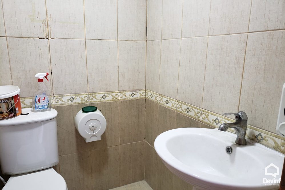 Tirane Qera Dyqan  Dyqan ne zonen e Brrylit zyre spa dyqan klinike dentare qender estetike