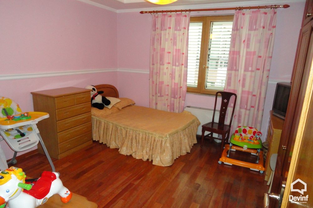 Tirane For Sale Apartment 3+1+A Near the ex Bllkou area, Tirane Apartment