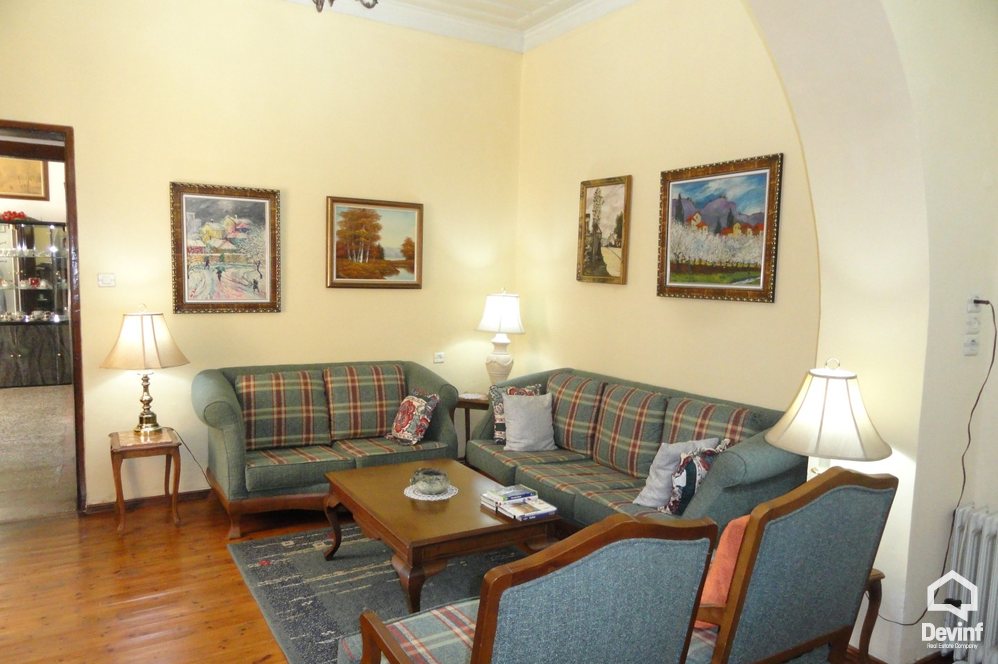Tirane Qera Shtepi Private 3+1+A Vile ne qytetin e Tiranes apartament