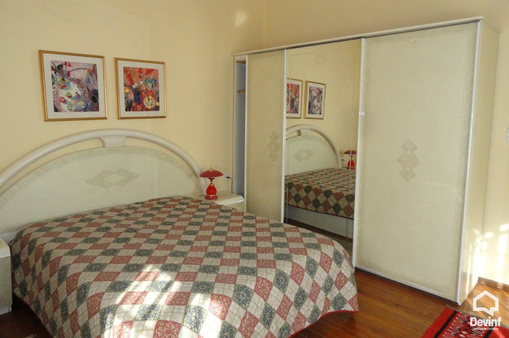 Tirane Qera Shtepi Private 3+1+A Vile ne qytetin e Tiranes apartament