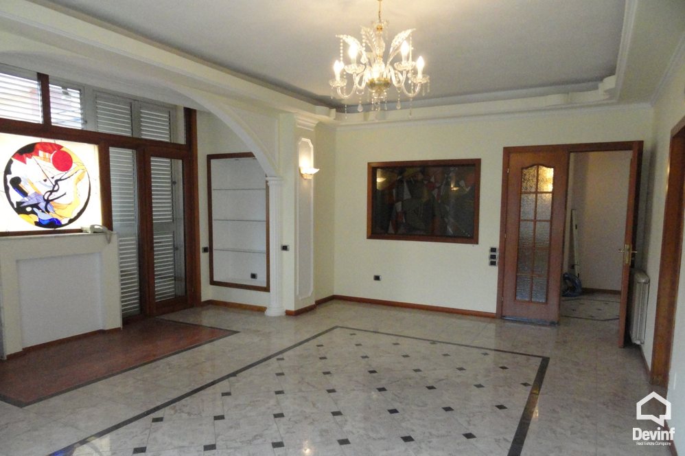 Tirane Shitje Apartament 4+1+G Rruga Komuna e Parisit apartament