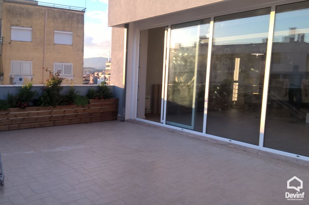 Tirane Qera Apartament 2+1+A Apartament ne qender te Tiranes apartament