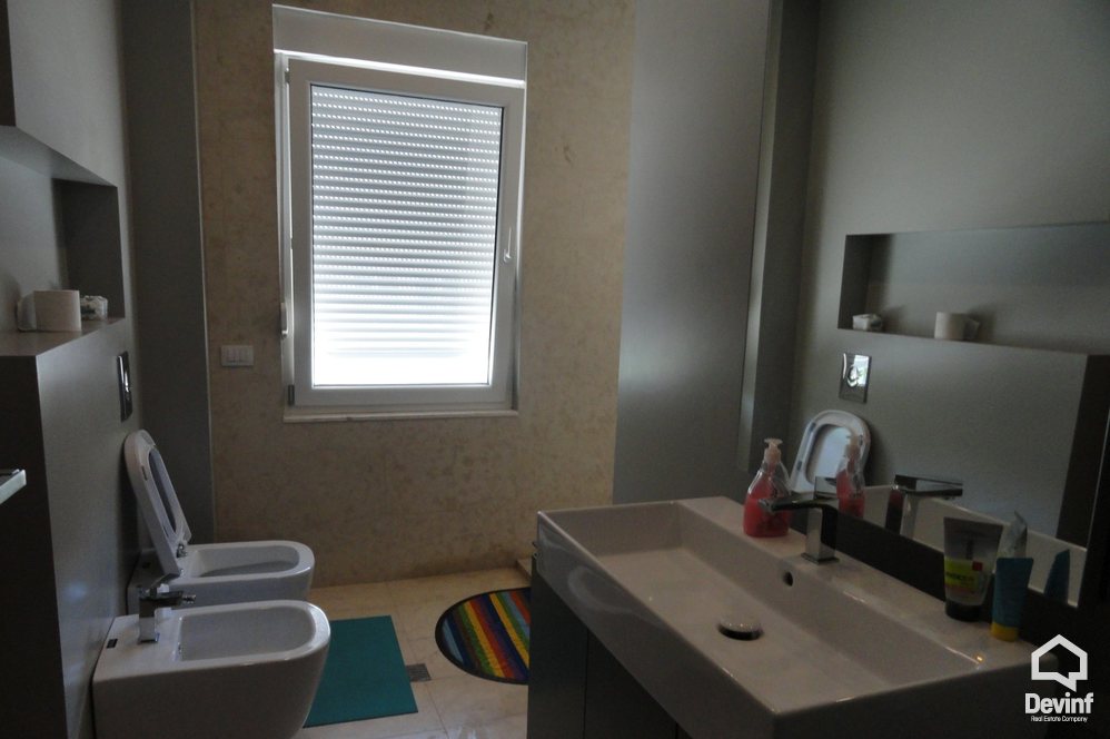 Tirane For Rent Villa Me shume se 4 dhoma Near Shopping Center TEG. Residential Complex