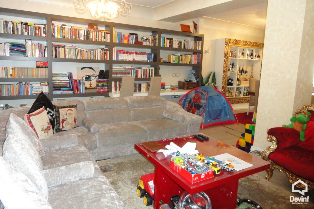 Tirane Shitje Apartament 3+1+A Prane zones se ish Bllokut apartament
