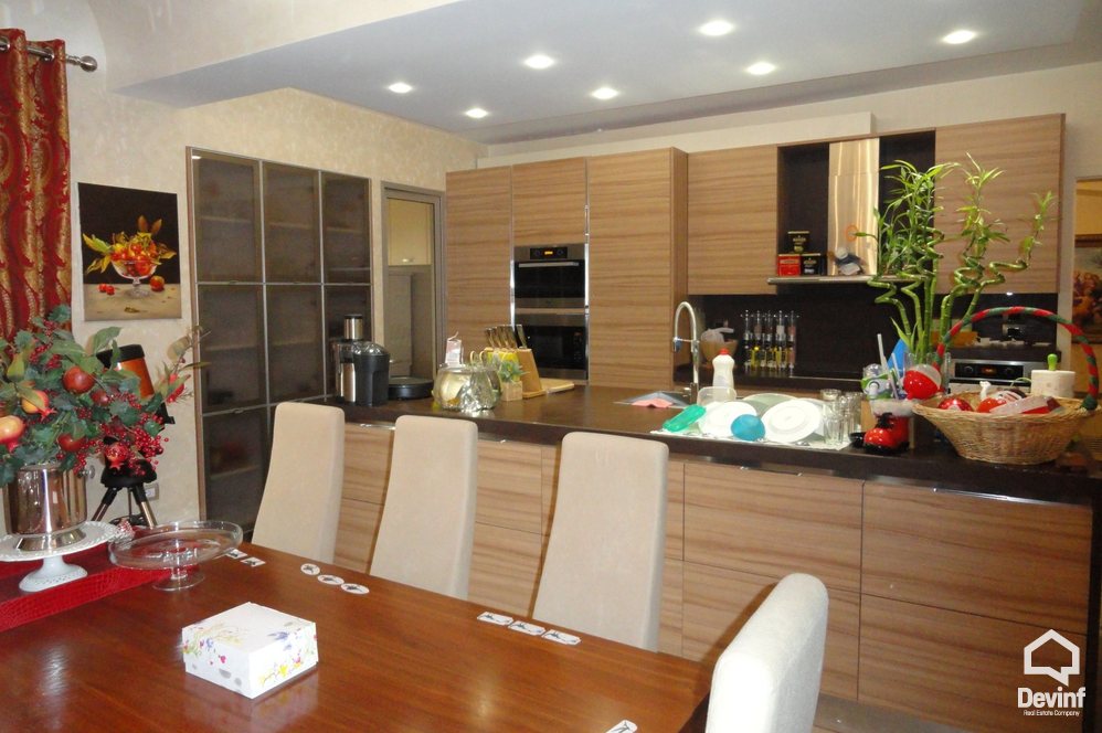 Tirane Shitje Apartament 3+1+A Prane zones se ish Bllokut apartament