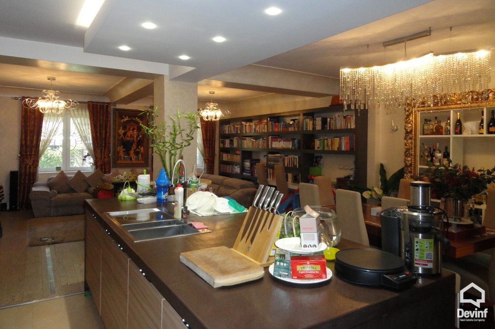 Tirane Shitje Apartament 3+1+A Prane zones se ish Bllokut apartament