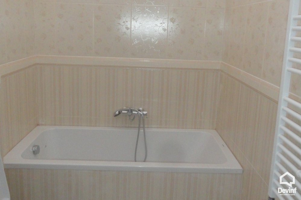 Tirane Qera Apartament Me shume se 4 dhoma Dubleks ne zonen e Linxes apartament