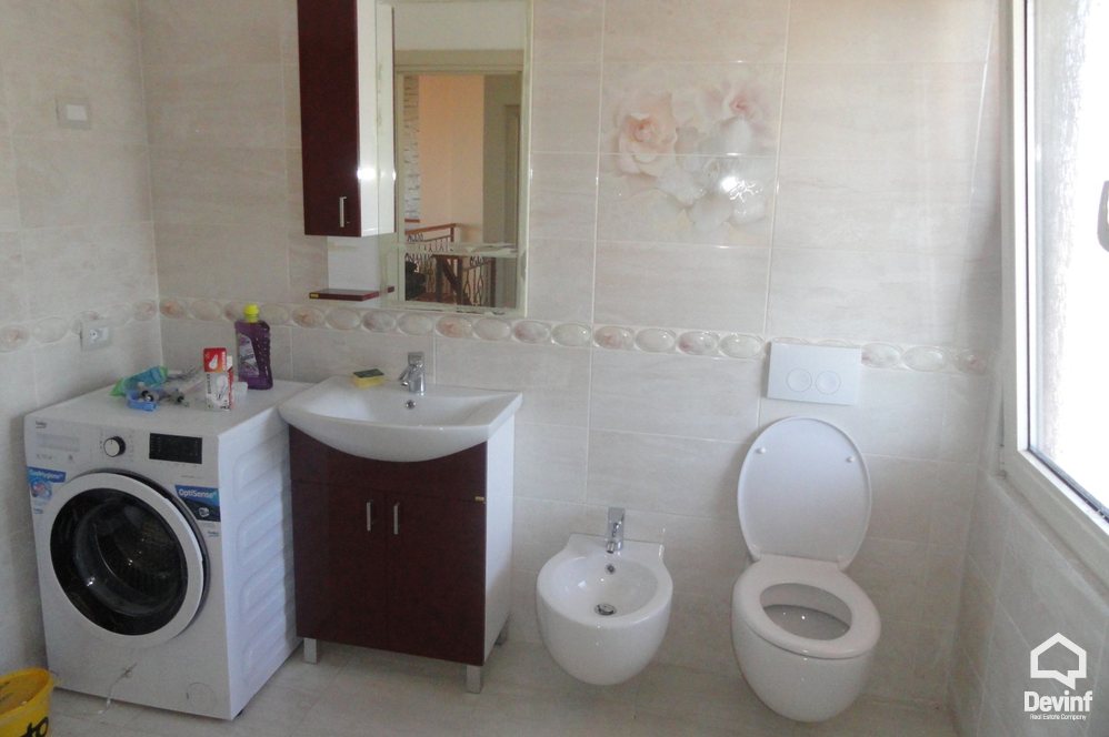 Tirane Qera Apartament Me shume se 4 dhoma Dubleks ne zonen e Linxes apartament