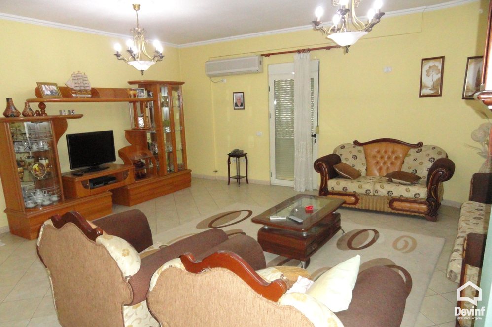 Tirane Shitje Apartament 2+1+A Rruga e Dibres apartament