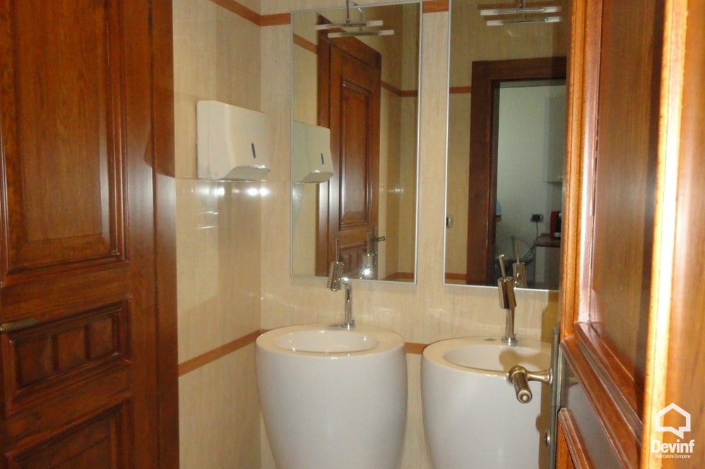 Tirane For Rent Office  Office close to Sheraton Hotel Office
