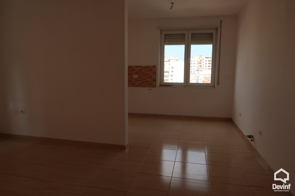 Tirane Shitje Apartament 2+1+A Rruga Myslym Shyri apartament