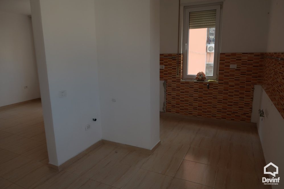 Tirane Shitje Apartament 2+1+A Rruga Myslym Shyri apartament