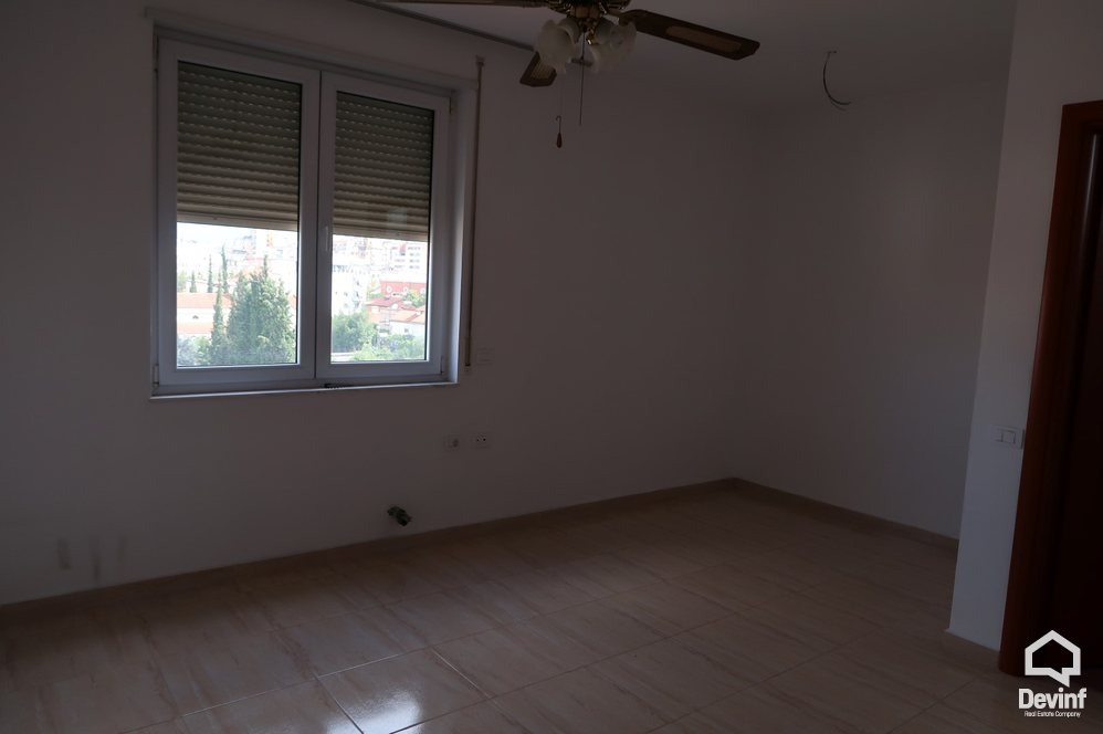 Tirane Shitje Apartament 2+1+A Rruga Myslym Shyri apartament