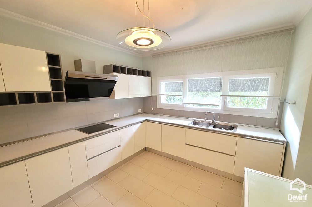 Tirane For Rent Villa 3+1+G Villa in a residential complex near TEG Shopping Center Villa Residential Complex