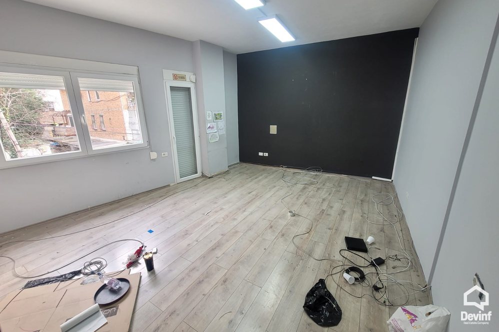 Tirane Qera Apartament 3+1 Zyre ne Rrugen Myslym Shyri apartament zyre