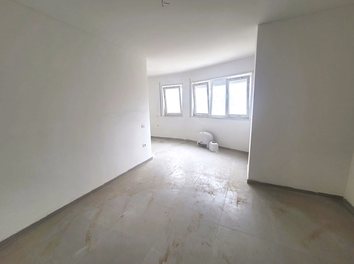 Apartament Qera Zyre me qira ne qender te Tiranes 