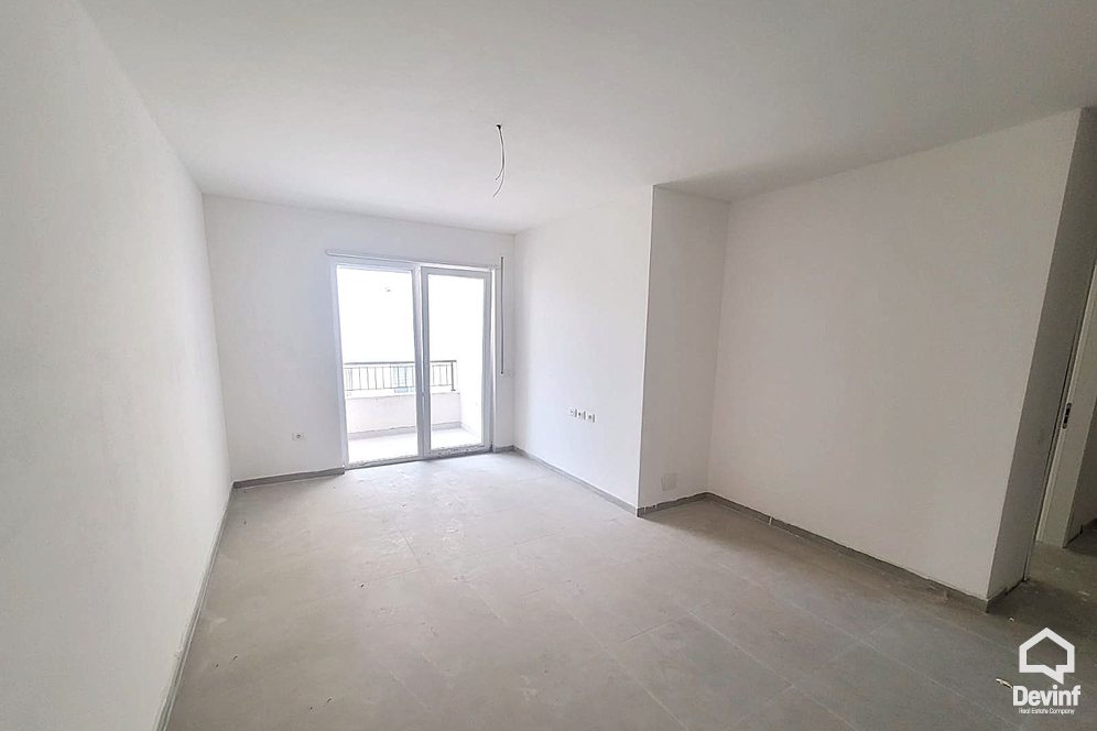 Tirane Qera Apartament 1+1 Zyra ne qender te Tiranes apartament Noter Zyre zyre avokati