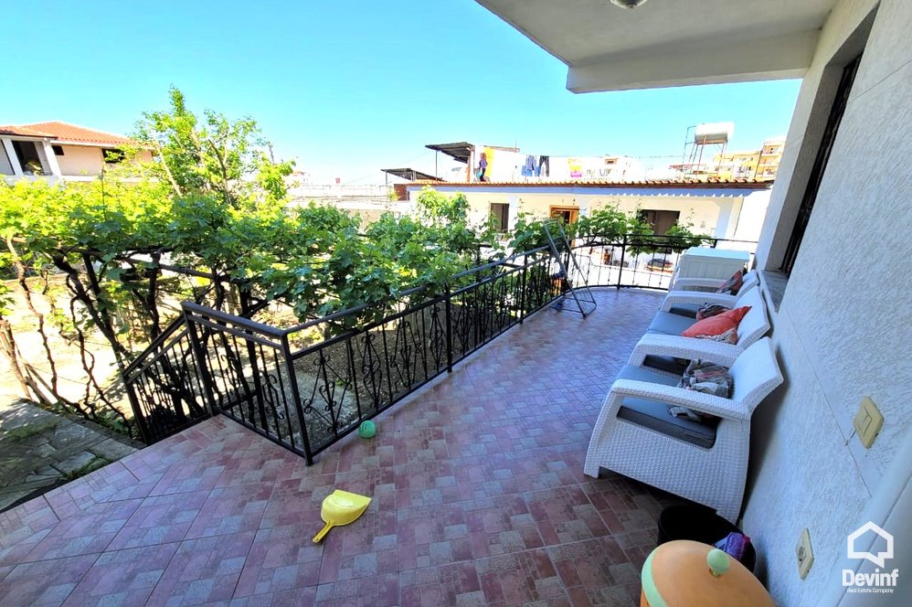 Tirane Qera Apartament 2+1+A Apartament ne vile, i cili ndodhet tek Rr. Mihal Grameno kat vile apartament