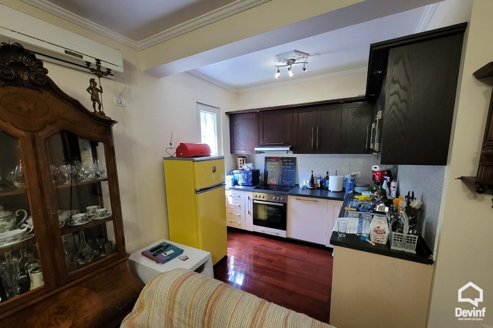 Tirane Qera Apartament 2+1+A Apartament ne vile, i cili ndodhet tek Rr. Mihal Grameno kat vile apartament