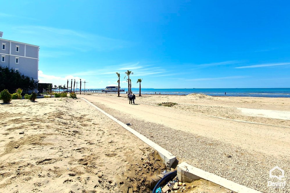 Durres For Sale Hotel  Pista Iliria, the second line of buildings on the beach bregdet turistike Hotel restorant