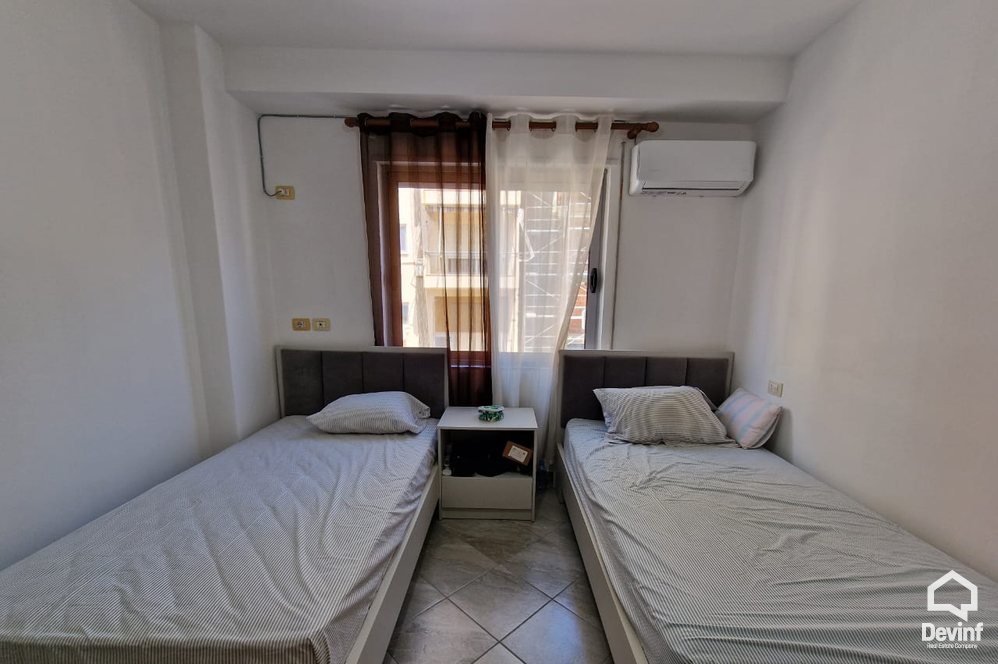 Durres Shitje Apartament 2+1 Pista Iliria apartament bregdet Booking/AirBnB