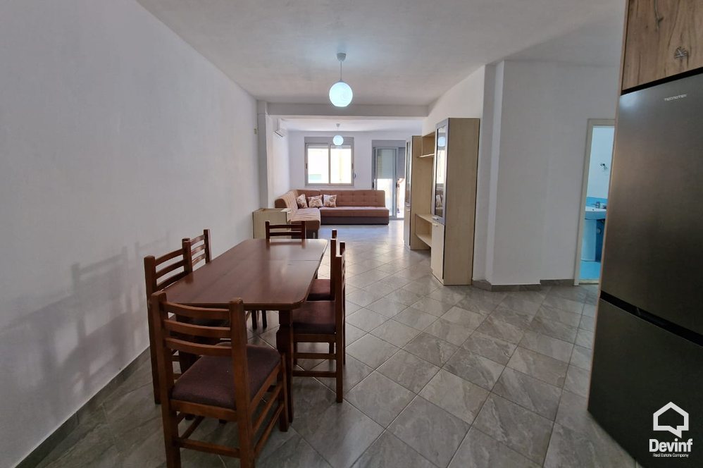 Durres Shitje Apartament 2+1 Pista Iliria apartament bregdet Booking/AirBnB