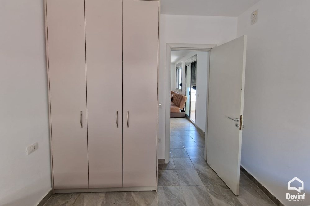 Durres Shitje Apartament 2+1 Pista Iliria apartament bregdet Booking/AirBnB