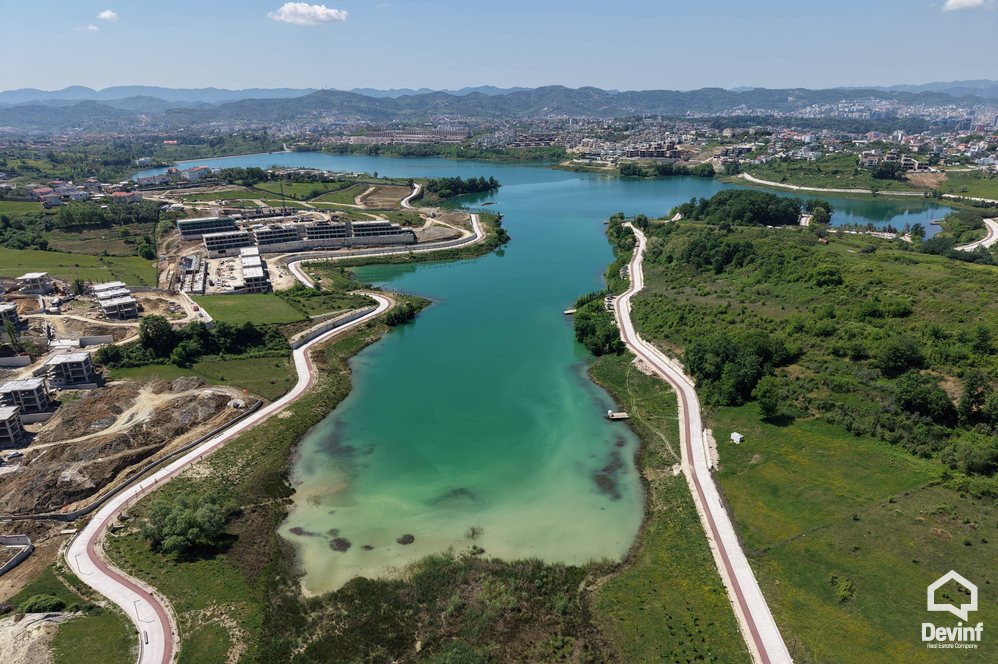 Tirane For Sale Villa  Residential Complex near the Lake of Farka Villa Residential Complex