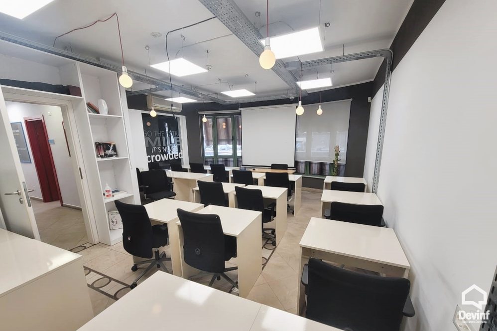 Tirane Qera Zyre  Zyre ne zonen e Bllokut zyre