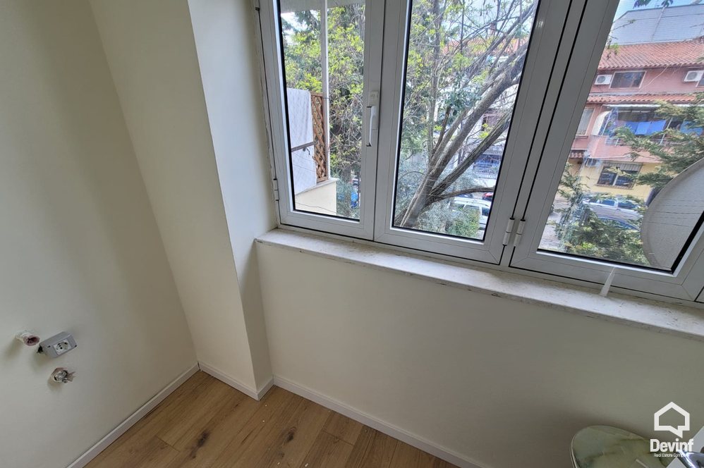 Tirane Qera Zyre 2+1 Bulevardi Bajram Curri, prane Gjykates se Rrethit Tirane apartament zyre qender estetike